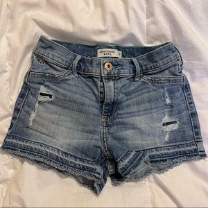 Abercrombie kids girls size 11/12 shorts.  EUC distressed denim